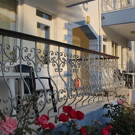 Hotel apartamentowy Papaya 3*
