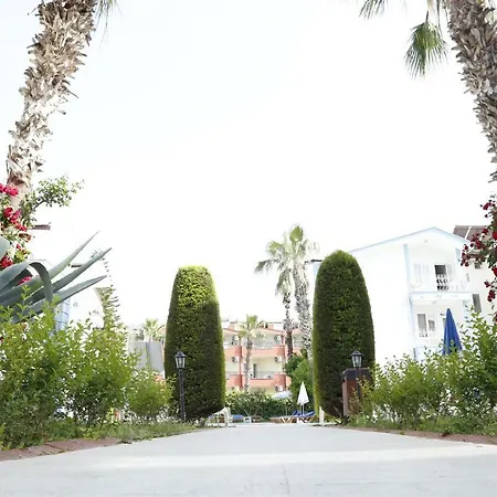 Papaya Hotel apartamentowy 3*